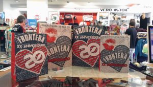 Diseño de bolsas para la tienda Frontera Shop 20 aniversario